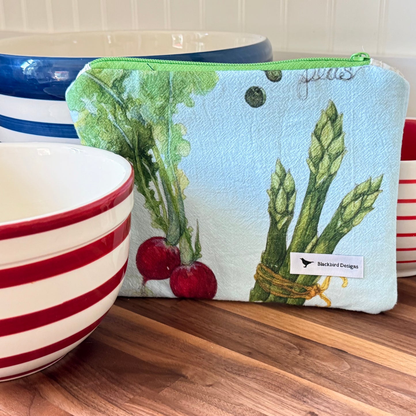 Medium Zipper Pouch--French Veggies