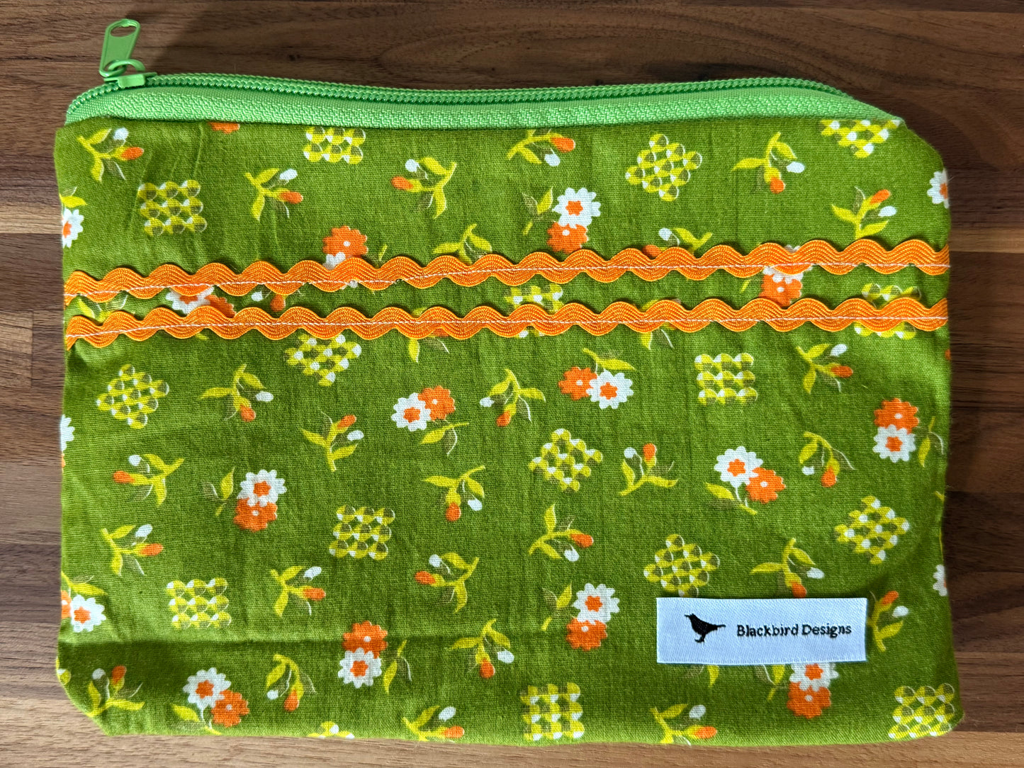 Vintage Funky Green Medium Zipper Pouch