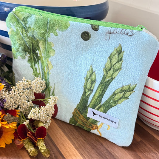 Medium Zipper Pouch--French Veggies